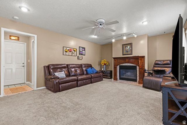 2788 W 4400 S, Roy, UT 84067