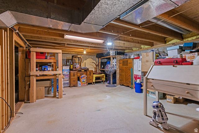 2788 W 4400 S, Roy, UT 84067