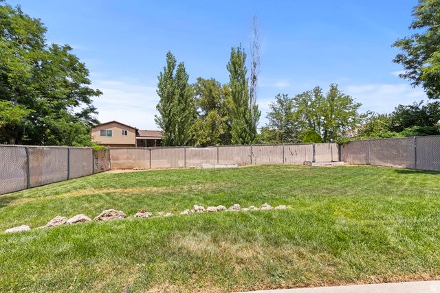 2788 W 4400 S, Roy, UT 84067