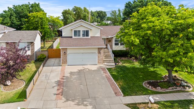 2788 W 4400 S, Roy, UT 84067