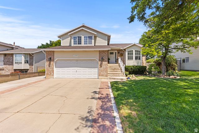 2788 W 4400 S, Roy, UT 84067
