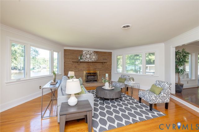 4312 Erlene Ct, Chester, VA 23831