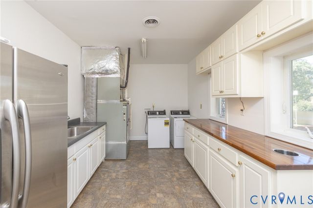 4312 Erlene Ct, Chester, VA 23831