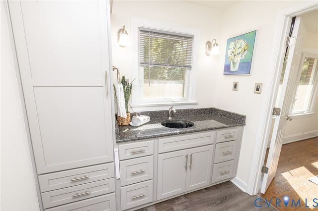 4312 Erlene Ct, Chester, VA 23831