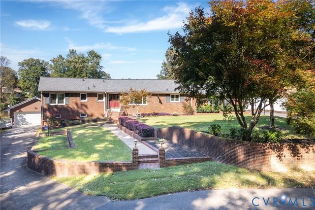 4312 Erlene Ct, Chester, VA 23831