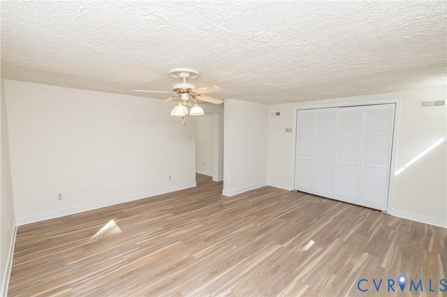 4312 Erlene Ct, Chester, VA 23831