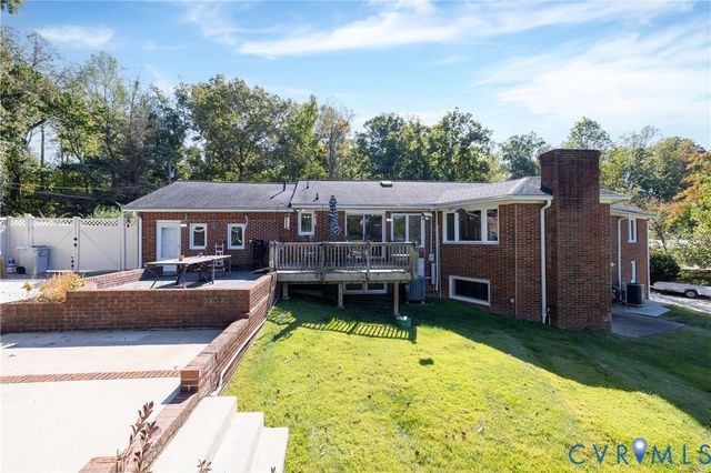 4312 Erlene Ct, Chester, VA 23831