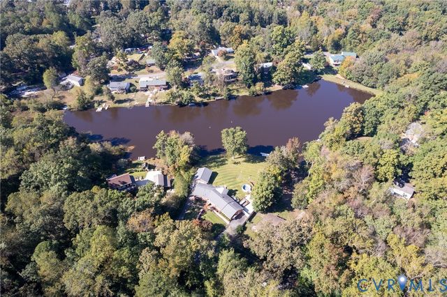 4312 Erlene Ct, Chester, VA 23831