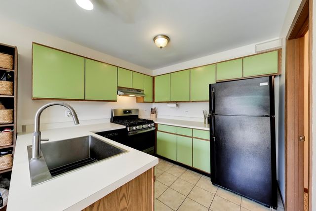 5602 Tinder Drive 6, Rolling Meadows, IL 60008