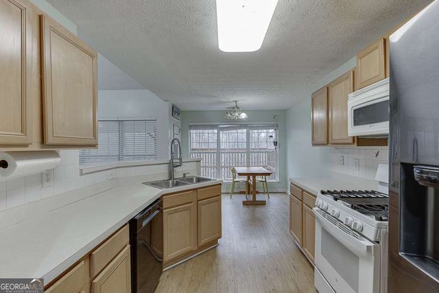 4121 Evian Way, Gainesville, GA 30507