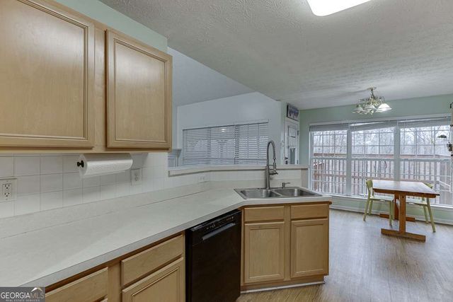 4121 Evian Way, Gainesville, GA 30507