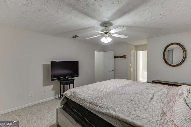 4121 Evian Way, Gainesville, GA 30507