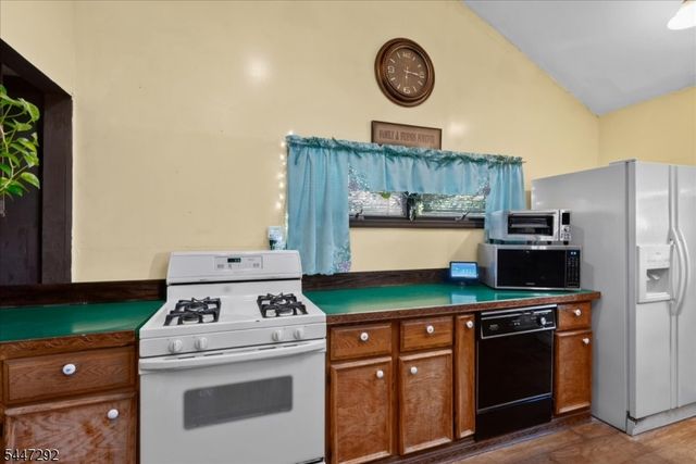 40 Glenridge Rd, West Milford Twp., NJ 07421
