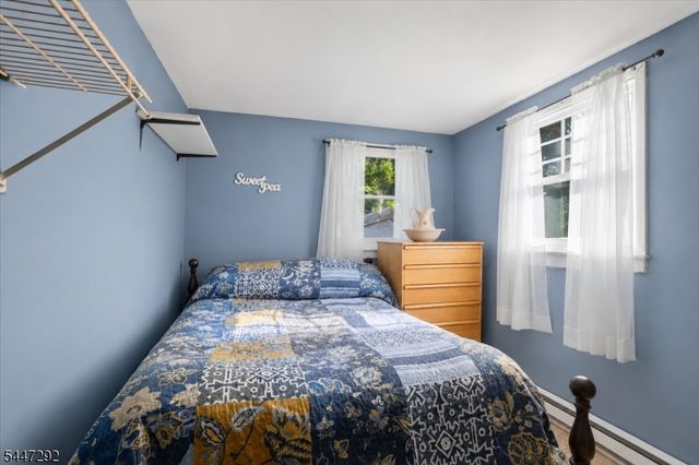 40 Glenridge Rd, West Milford Twp., NJ 07421
