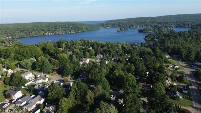 40 Glenridge Rd, West Milford Twp., NJ 07421