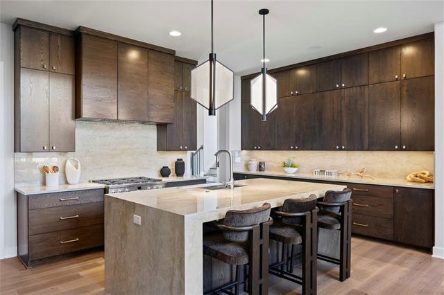 Marion Street, Shawnee, KS 66220