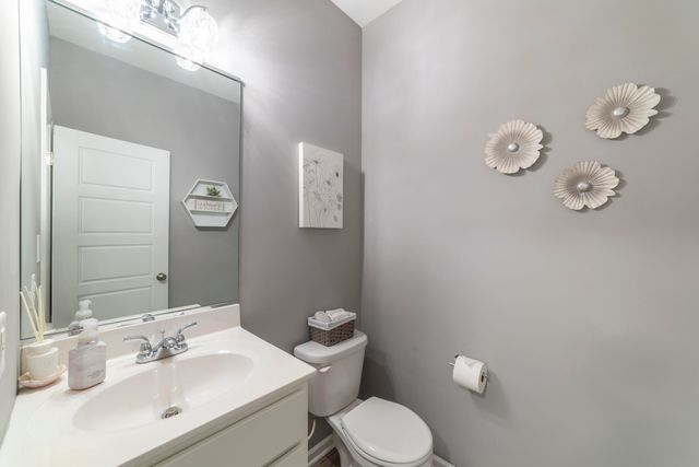 11163 Fayette Street, Crown Point, IN 46307