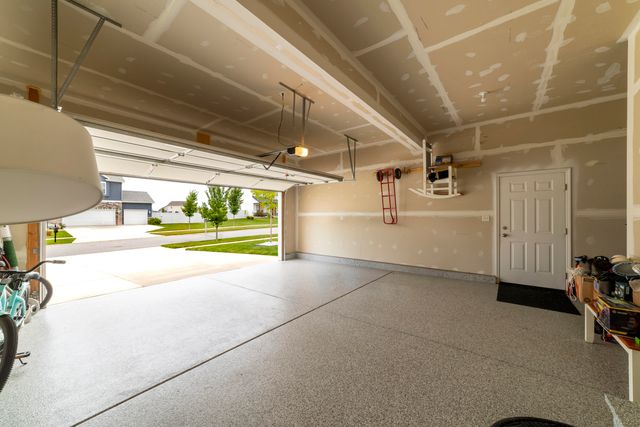 11163 Fayette Street, Crown Point, IN 46307