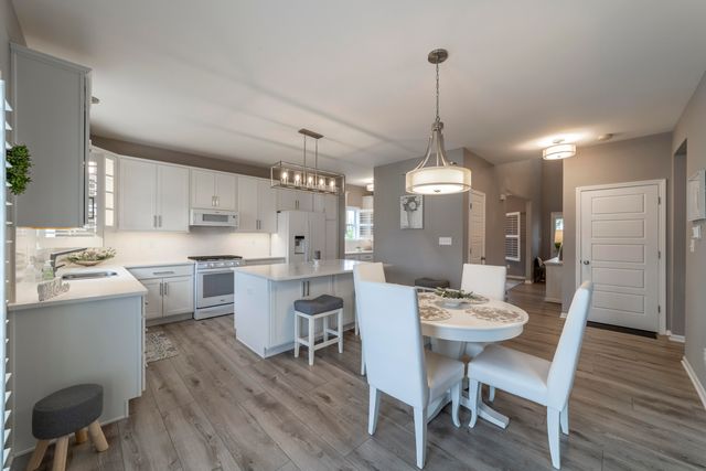 11163 Fayette Street, Crown Point, IN 46307