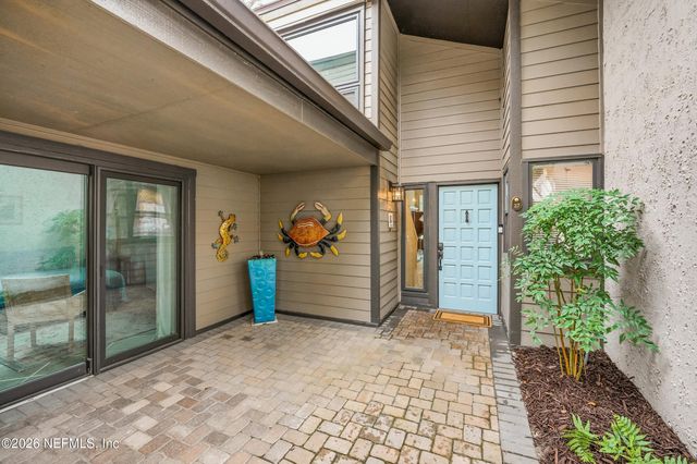 27 LAKE JULIA Drive S, Ponte Vedra Beach, FL 32082