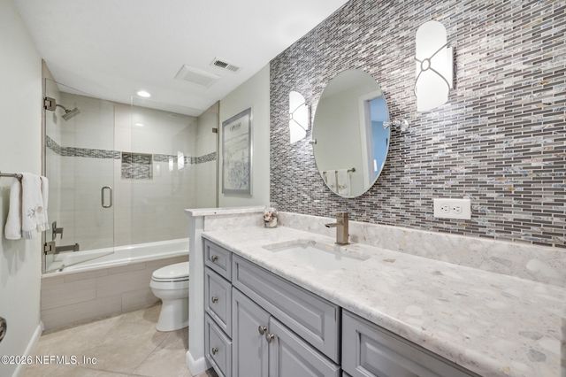 27 LAKE JULIA Drive S, Ponte Vedra Beach, FL 32082