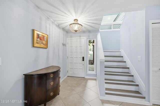 27 LAKE JULIA Drive S, Ponte Vedra Beach, FL 32082