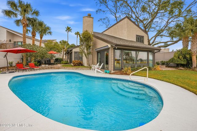 27 LAKE JULIA Drive S, Ponte Vedra Beach, FL 32082