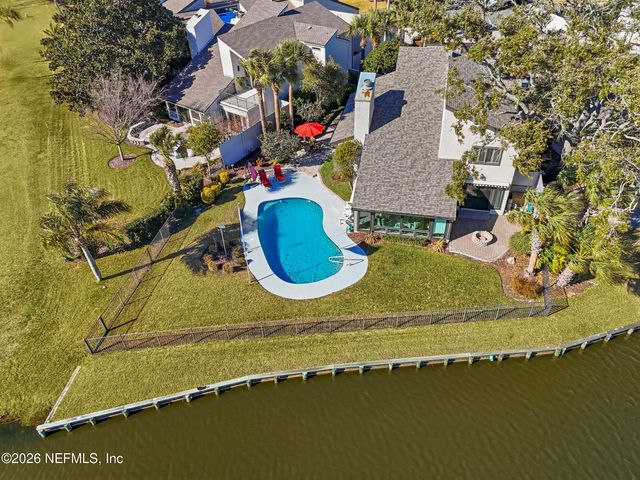 27 LAKE JULIA Drive S, Ponte Vedra Beach, FL 32082