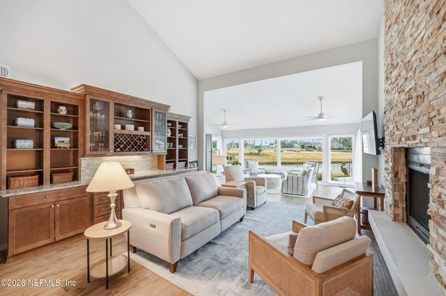 27 LAKE JULIA Drive S, Ponte Vedra Beach, FL 32082