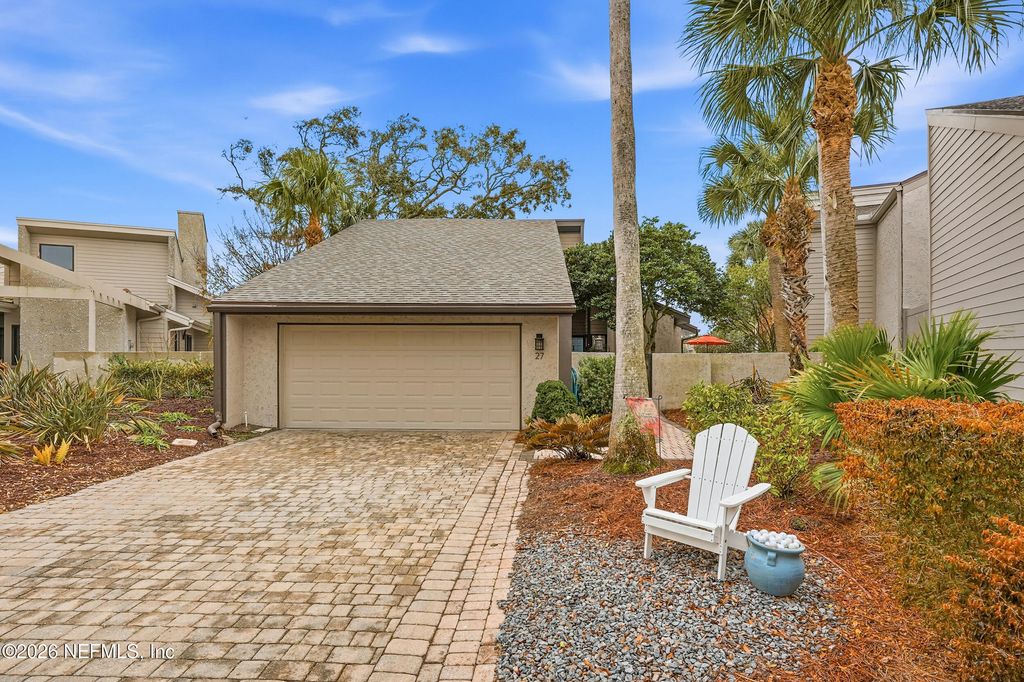 27 LAKE JULIA Drive S, Ponte Vedra Beach, FL 32082