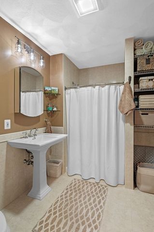 158 Lowell St 4, Peabody, MA 01960