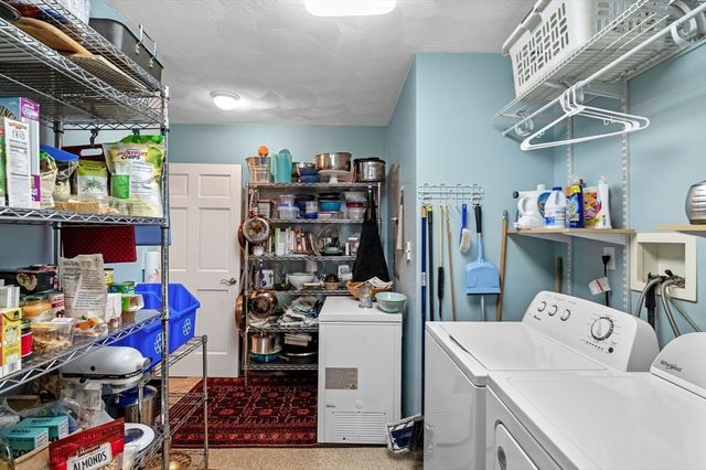 158 Lowell St 4, Peabody, MA 01960