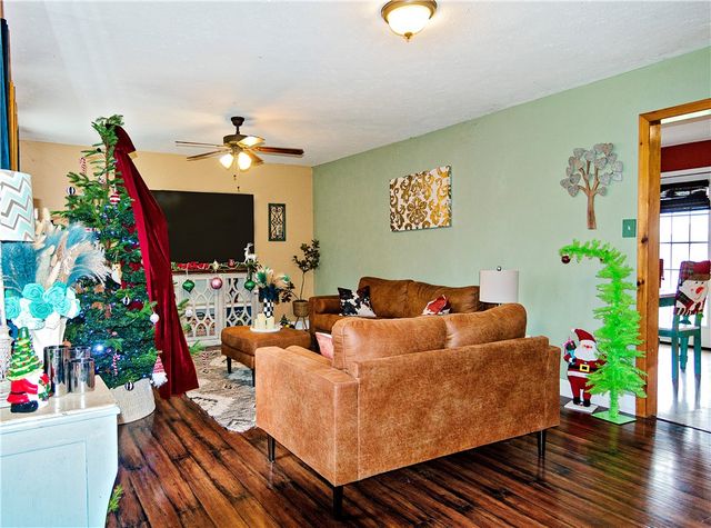 805 E Anderson St, Beeville, TX 78102