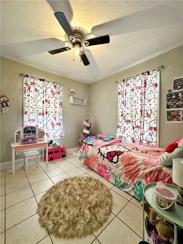 805 E Anderson St, Beeville, TX 78102