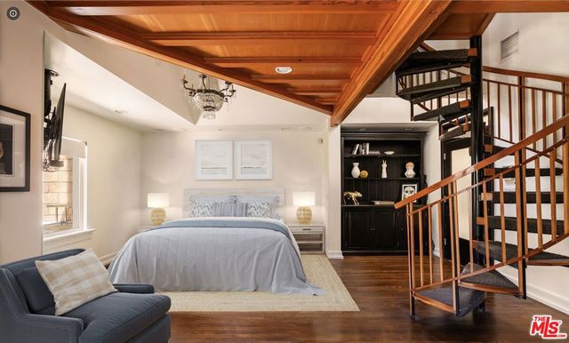 133 Ocean Park Boulevard, Santa Monica, CA 90405