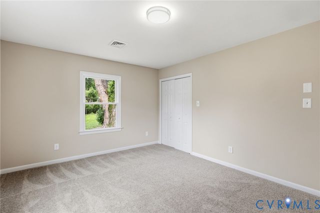 7712 Antionette Dr, Richmond, VA 23227
