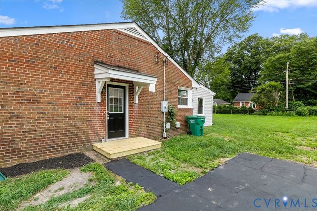 7712 Antionette Dr, Richmond, VA 23227
