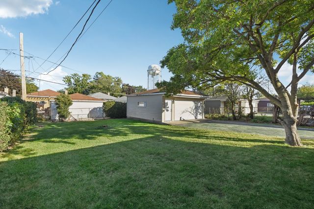 549 51ST Avenue, Bellwood, IL 60104