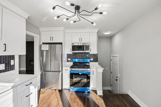 549 51ST Avenue, Bellwood, IL 60104