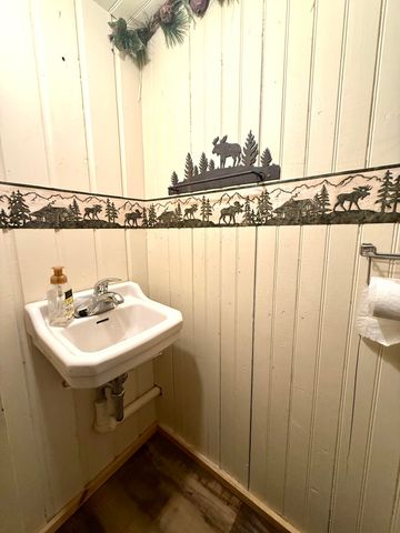 17 Pierpont Avenue, Malone, NY 12953