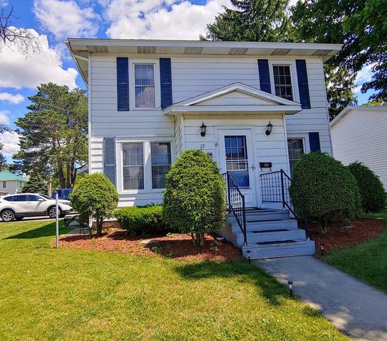 17 Pierpont Avenue, Malone, NY 12953