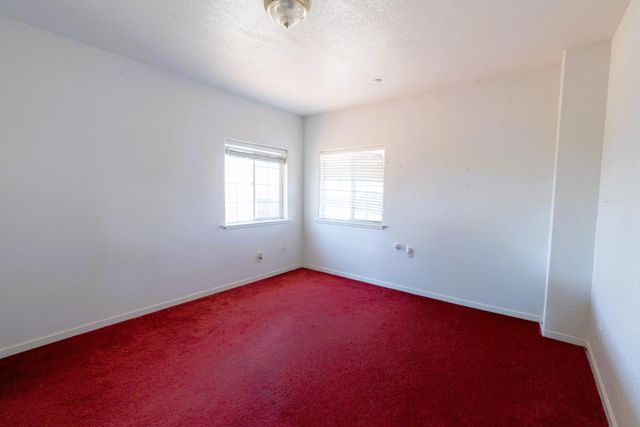 8088 Kammerer Rd, Elk Grove, CA 95757