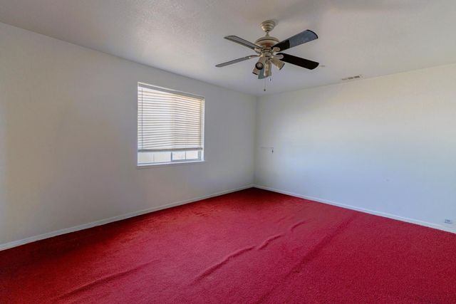 8088 Kammerer Rd, Elk Grove, CA 95757