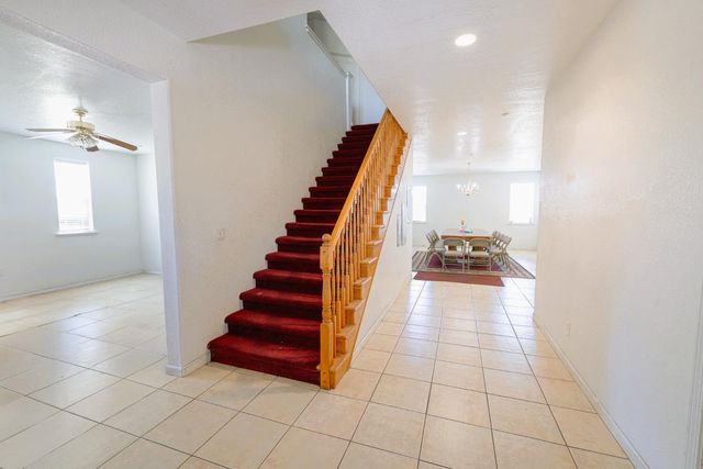 8088 Kammerer Rd, Elk Grove, CA 95757
