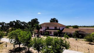 8088 Kammerer Rd, Elk Grove, CA 95757