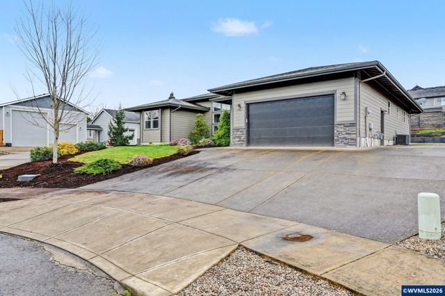 5435 NE Nestucca Av, Albany, OR 97321