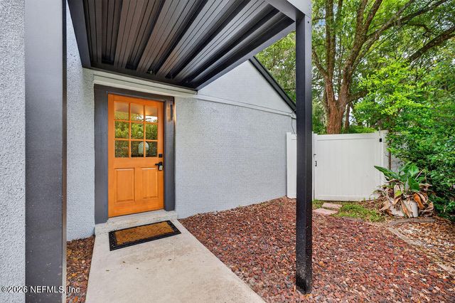 6861 TAMRA Lane, Jacksonville, FL 32216