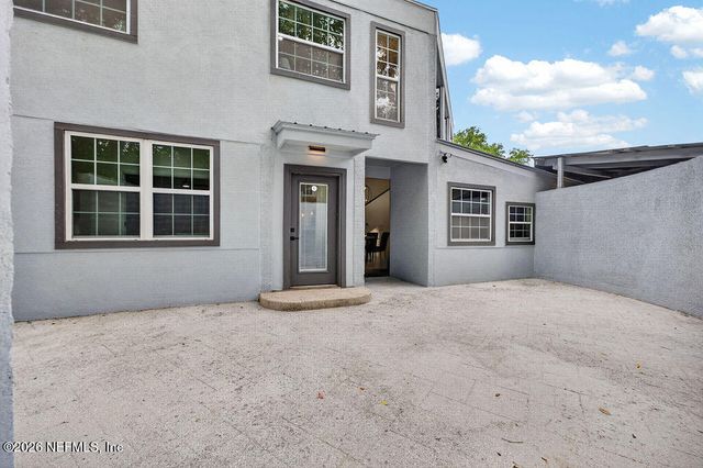 6861 TAMRA Lane, Jacksonville, FL 32216
