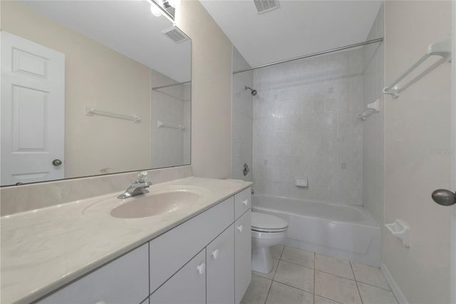 1401 HEDGEWOOD CIRCLE, North Port, FL 34288