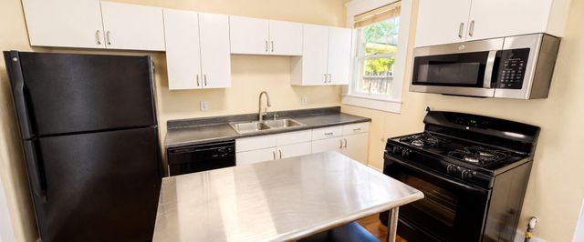 1006 W 22nd ST, Austin, TX 78705